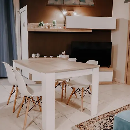 - Privitera & Silver Apartment *